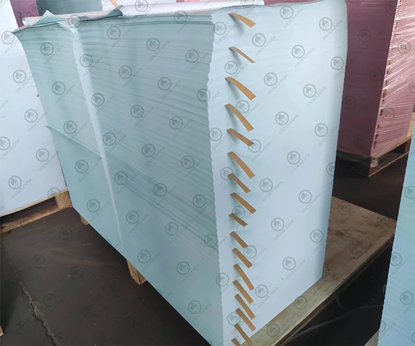 Giấy NCR: Làm cho văn bản rõ ràng và thân thiện với môi trường